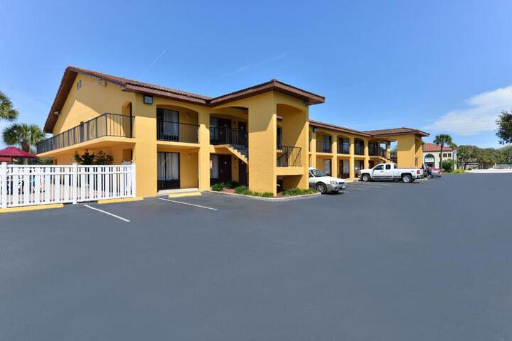 Hotel 14 of 22