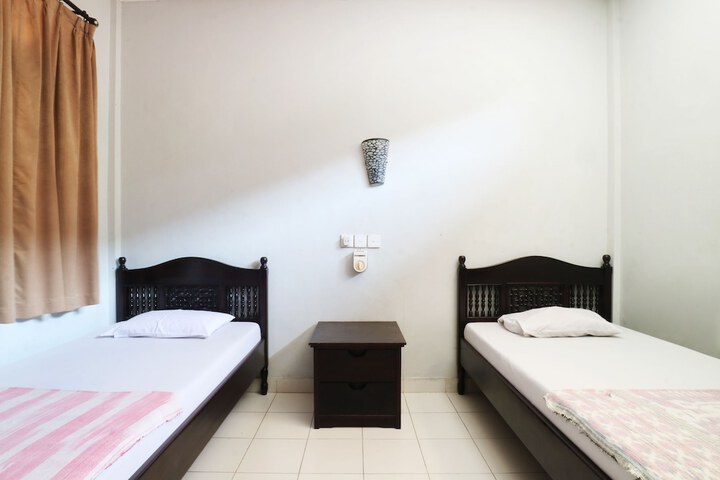 Room 27 of 61