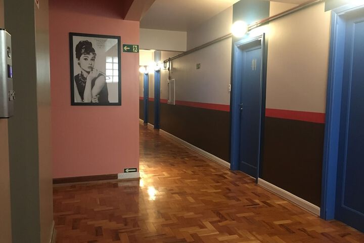 Room 14 of 36