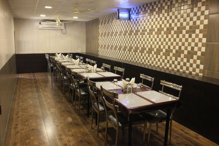 Dining Photos