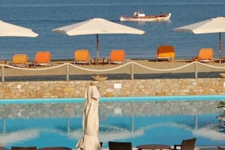 Pool Hotel