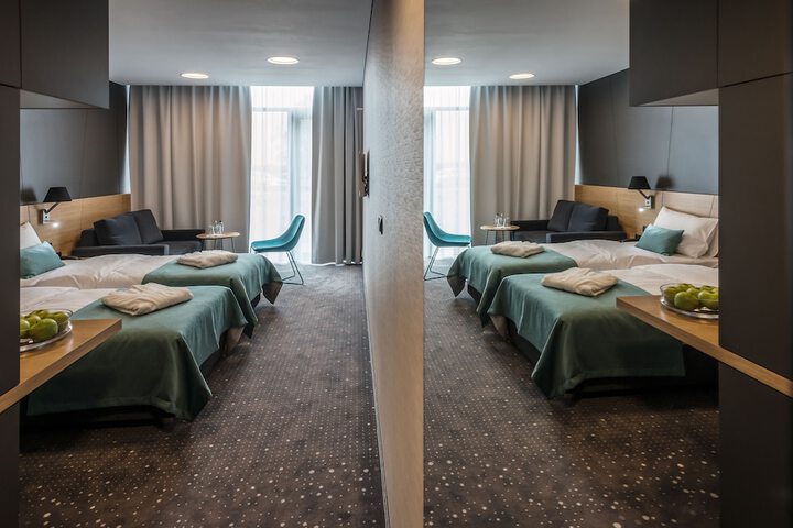 Room 7 of 35