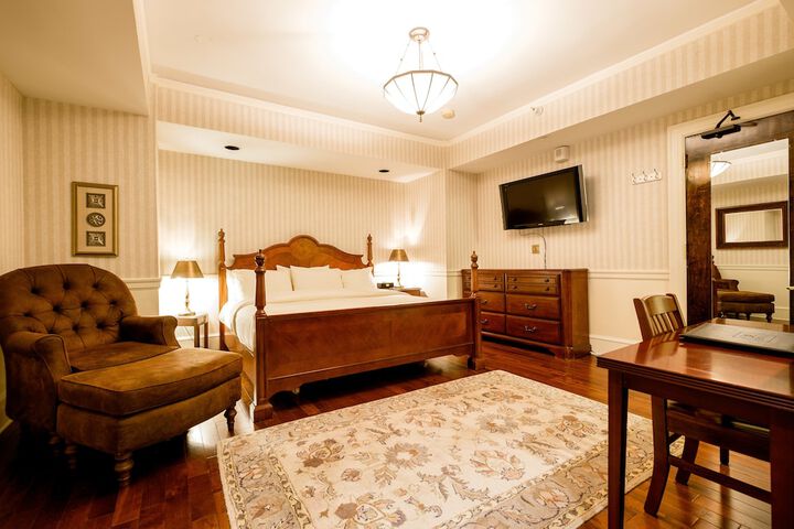 Room 30 of 88