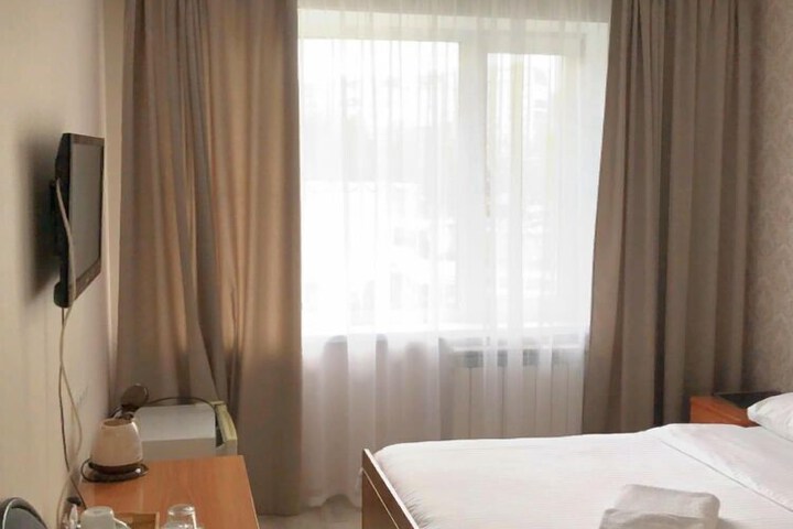 Room 28 of 40