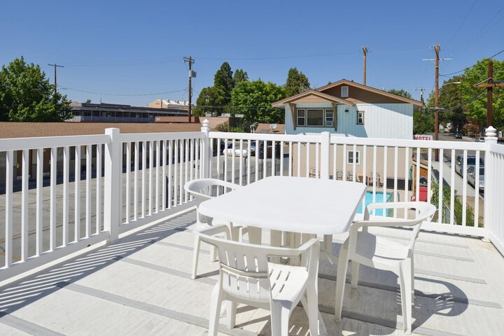 Terrace/Patio 8 of 15