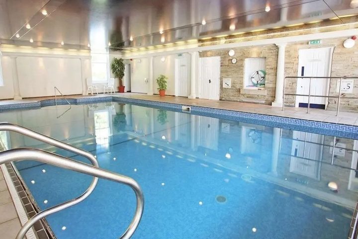 Pool 9 of 13