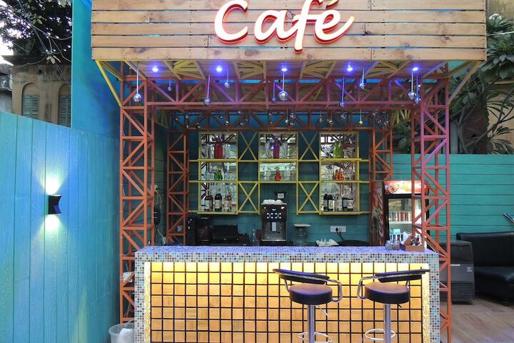 Breakfast/Coffee Service 102 of 134