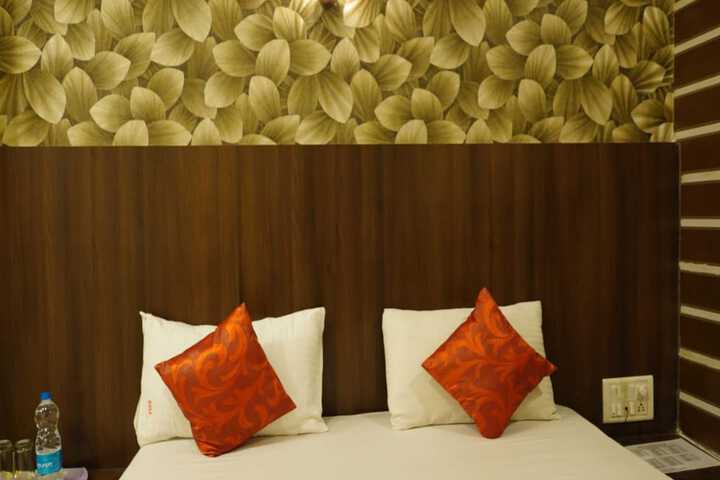 Room 32 of 41