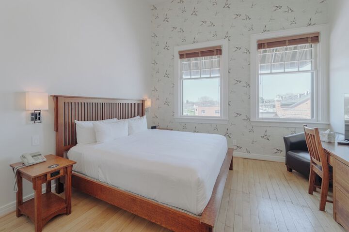 Room 13 of 46