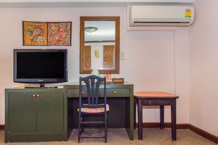 Room 13 of 24