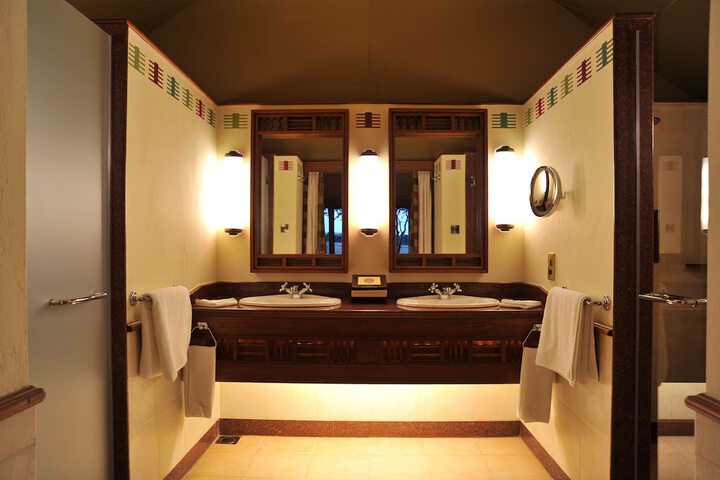 Room 12 of 42