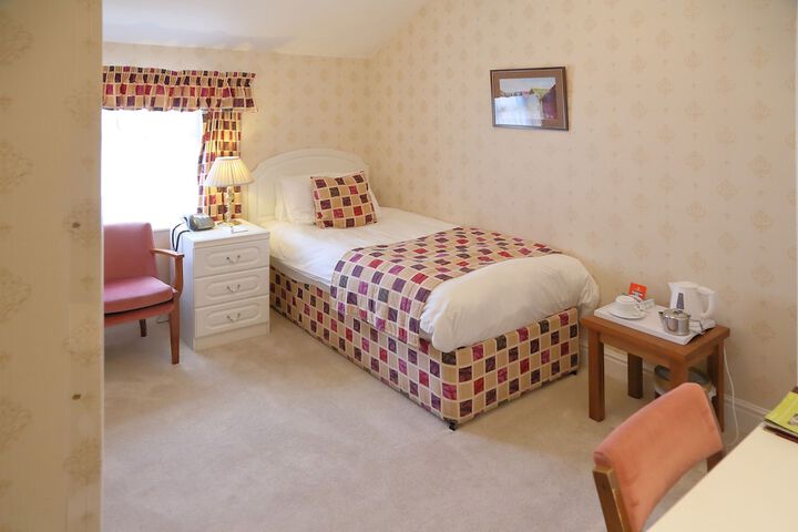 Room 49 of 104