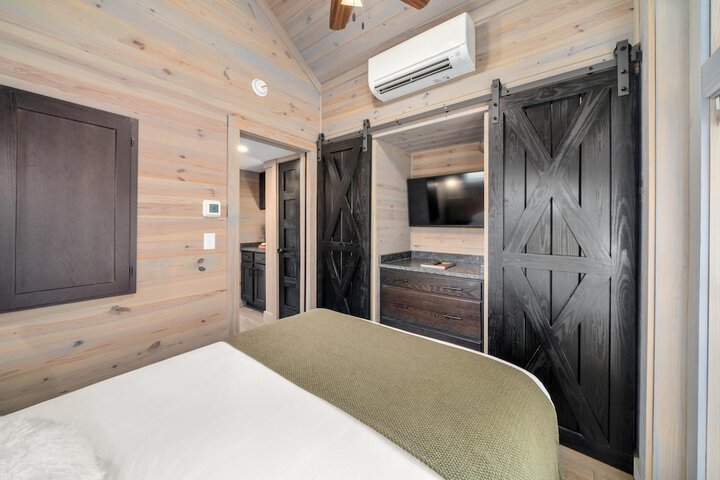 Room 31 of 180
