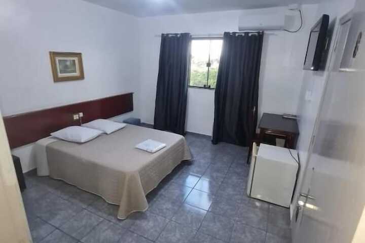 Room 21 of 28