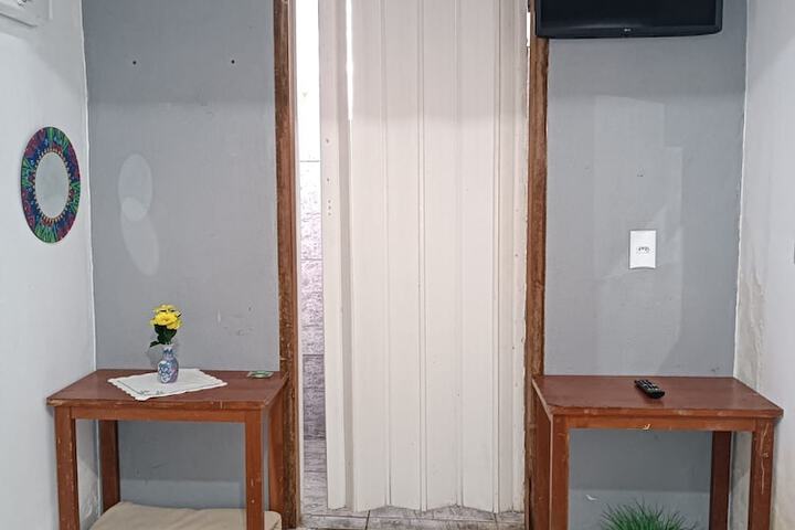 Room 3 of 7