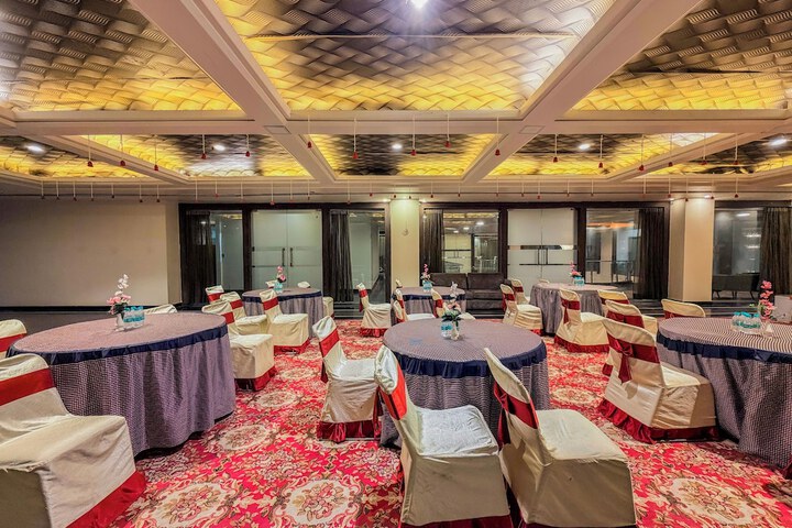 Ballroom/Hall 46 of 57