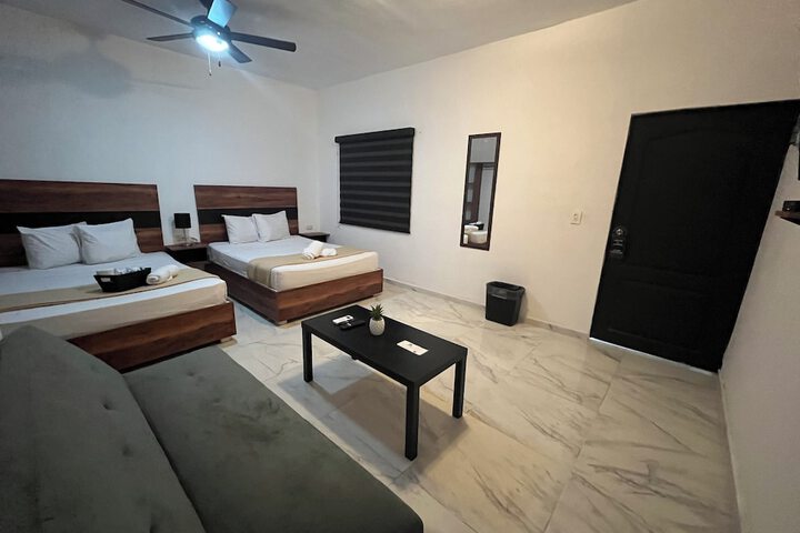 Room 50 of 108