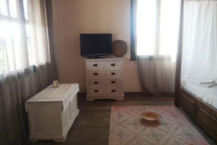 Room 18 of 26