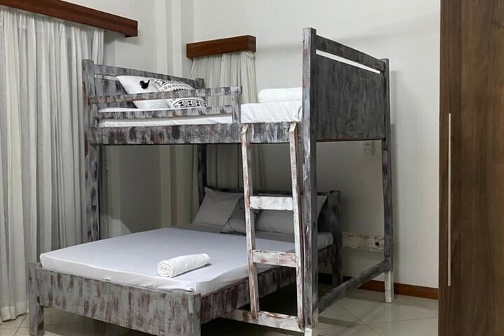 Room 47 of 190