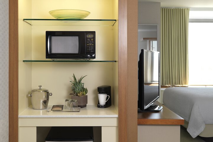 Mini-refrigerator