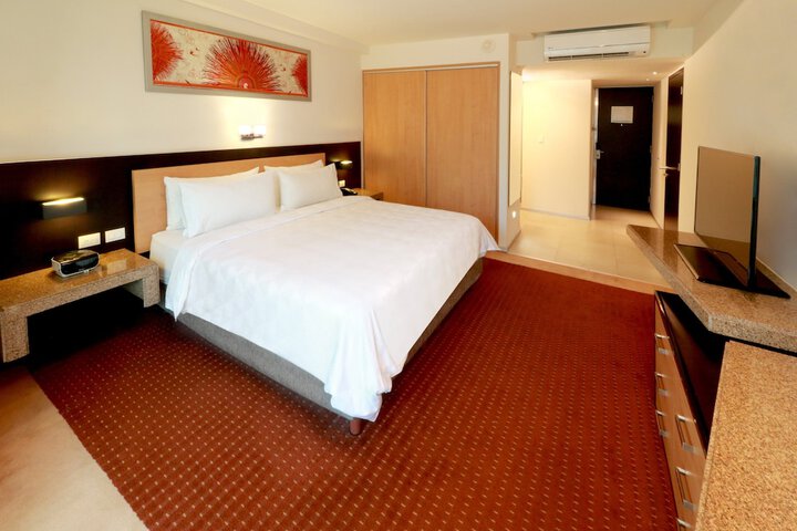 Room 28 of 155