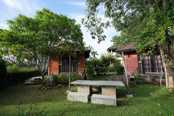 Hotel Exterior 45 of 46