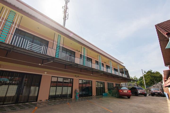 Brown Home Sattahip 19