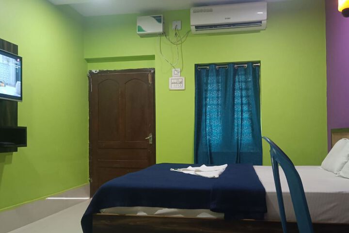 Room 17 of 24