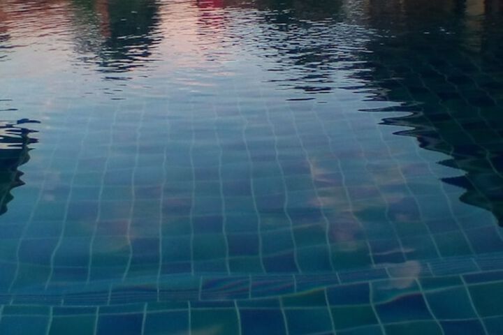 Pool Hotel