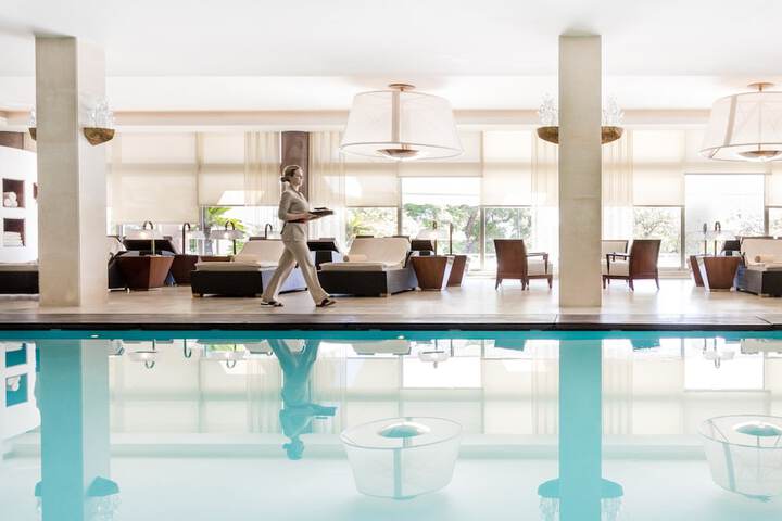 Pool 110 of 188