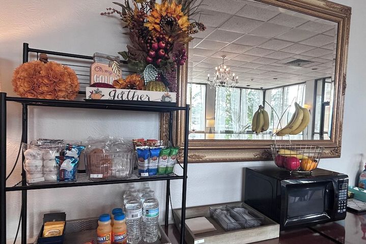 Breakfast/Coffee Service 34 of 49