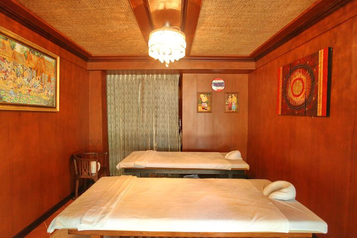 Room 100 of 137