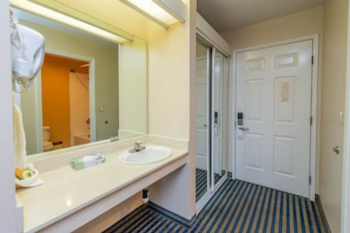 Room 73 of 114