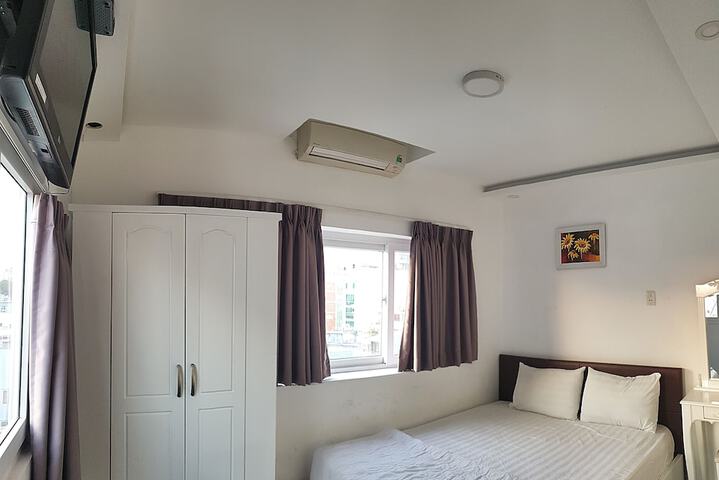 Room 28 of 58