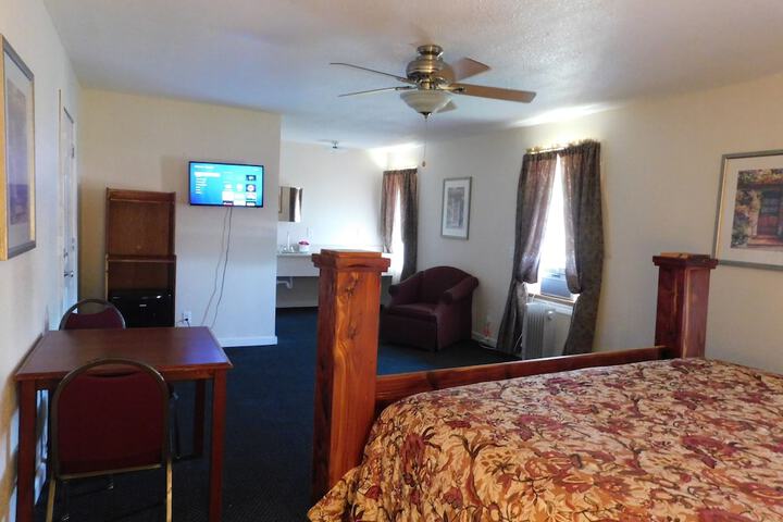 Room 5 of 15