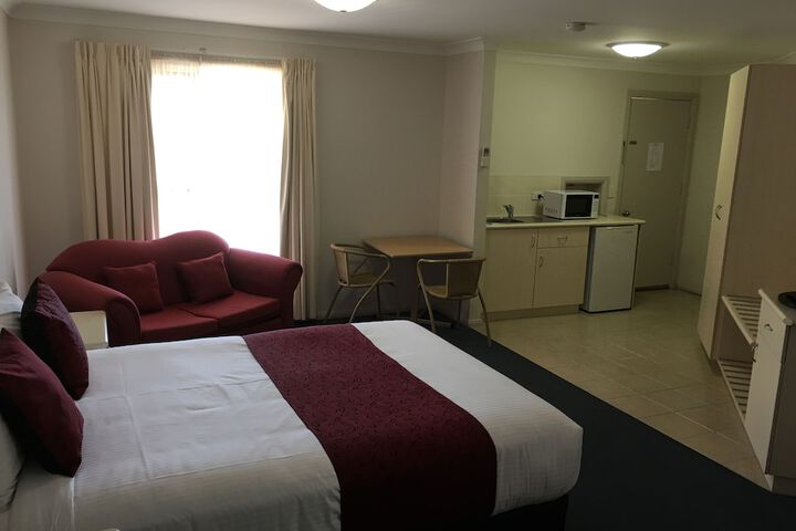 Room 8 of 39