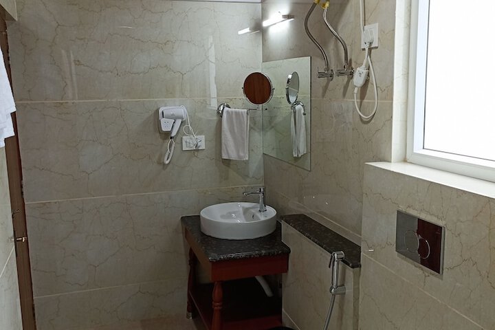 Room 17 of 26