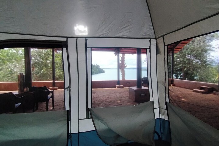 Room 3 of 18