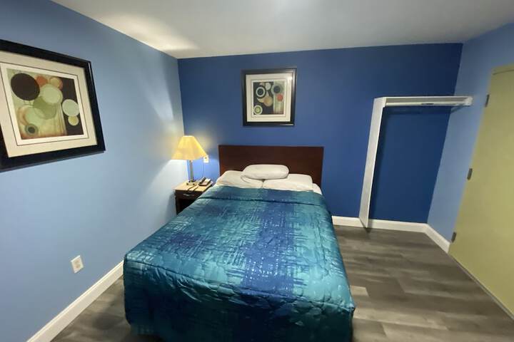 1 Queen Bed (14 of 69)