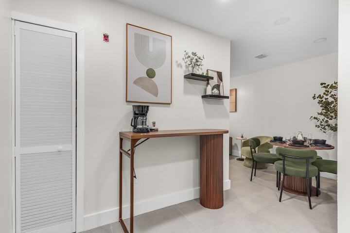 Room 15 of 60