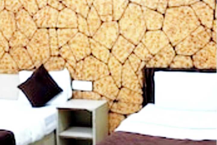 Room 3 of 11