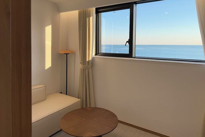 Room 20 of 37