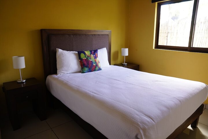 Room 8 of 40