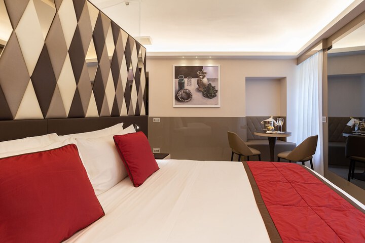 Room 44 of 142