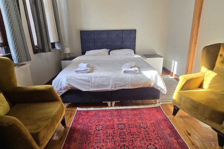 Room 18 of 64