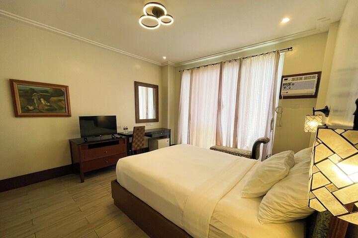 Room 25 of 70