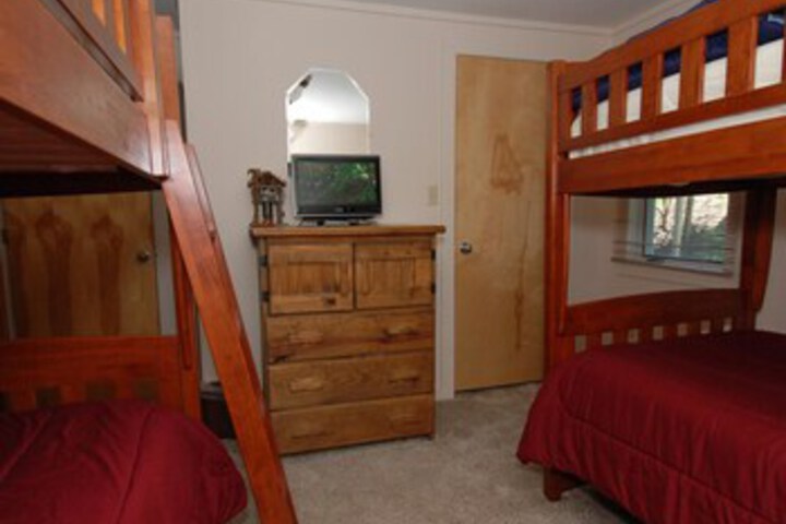 Room 5 of 24