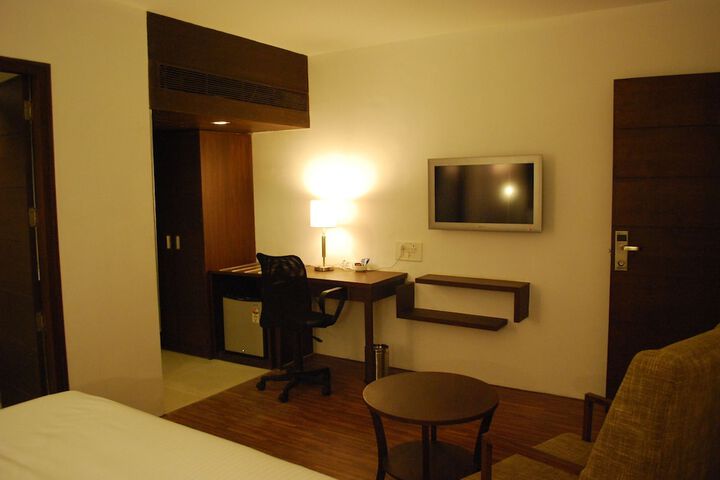 Room 12 of 69