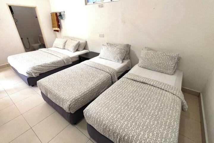 Room 16 of 27
