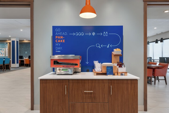 Breakfast/Coffee Service 52 of 62